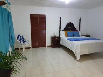 Hostal The Grove