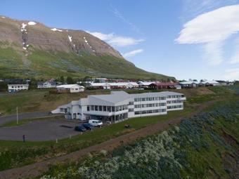 The Cliff Hotel