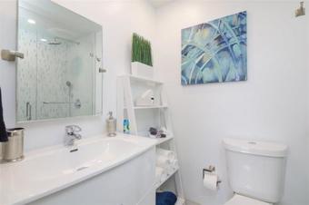 16734 Hemingway
