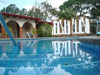 La Catalina Hotel & Suites