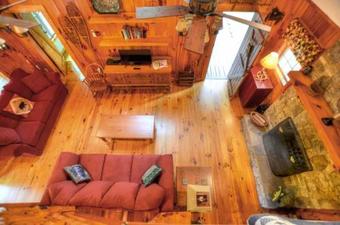 Cabin On The Creek 1117