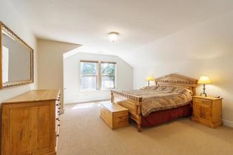 Clubhouse Home