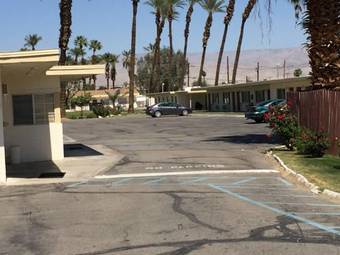 Western Sands Motel