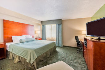 Motel Americinn Hotel & Suites Des Moines Airport