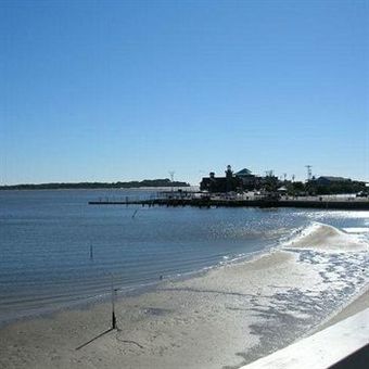 Aparthotel Cedar Cove Beach And Yacht Club
