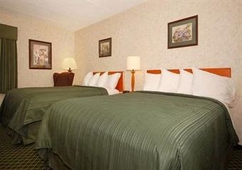 Hotel All Seasons Inn And Suites