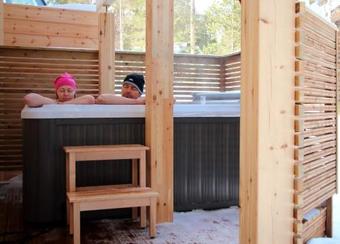 Pyh� Igloos