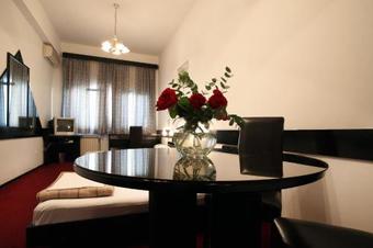Hotel Mb