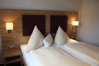 Hostal Hotel Zum K�hlen Grunde