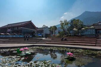 Xichang�beside The Qiong Hai Wetland Park Locals Apartment 00127660