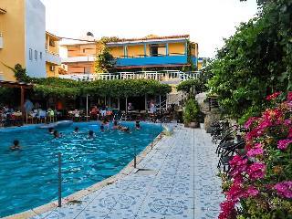 Hotel Roxani