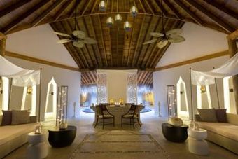 Hotel Dusit Thani Maldives