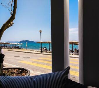 Meliton Inn Hotel & Suites