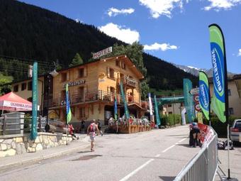 Hotel H�tel Du Gd-st-bernard