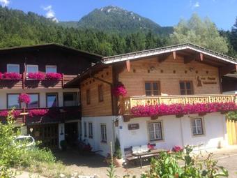 Almhotel Gr�nsteinblick