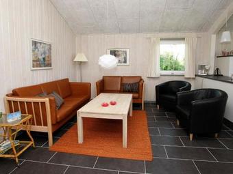 Four-bedroom Holiday Home In Hals 17