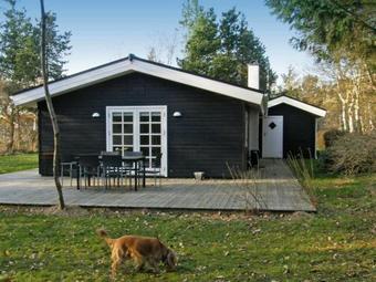 Two-bedroom Holiday Home In Hals 6