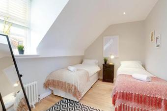 Boho Apartment In The Lanes - Super Central - Sleeps 2 To 6 Guests