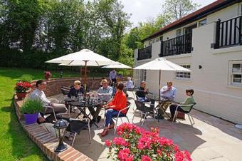 Hotel The Greyhound Inn