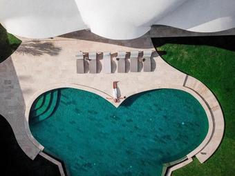 Grand Cloud Unique Beachfront Villa