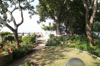 Hotel Ahilya Fort