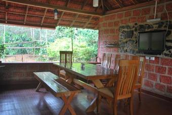 Island Homestay