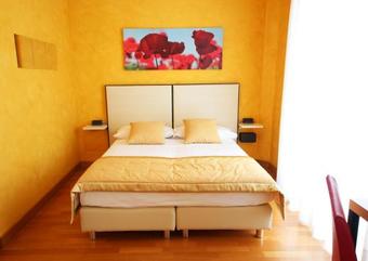 Ruhl Beach Hotel & Suites