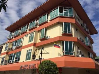 Expo Hotel