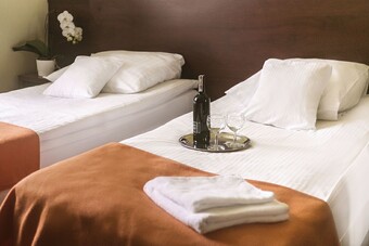 Vinci Hotel Airport