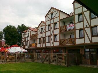 Apartament Pod D?bami
