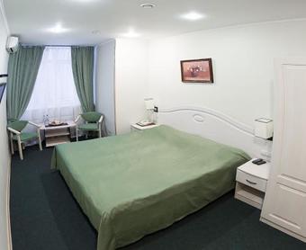Hotel Forest Inn