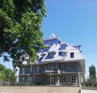 Hostal Health Guest House Zurbagan