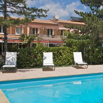Hotel Lou P�bre D'a�