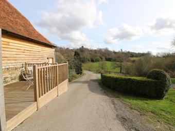 Apple Bough, Edenbridge