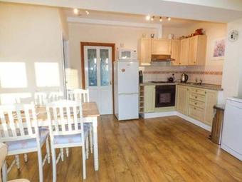 5 Esk Valley