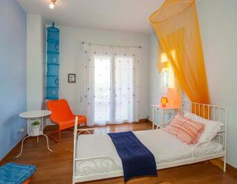 Villa Red Queen