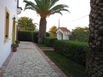 Apartamentos Cerigo House