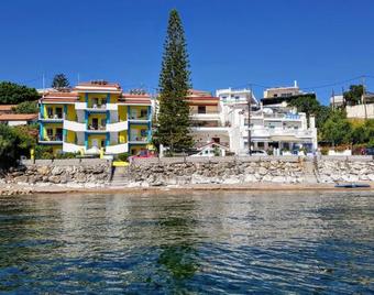 Iris Apartments
