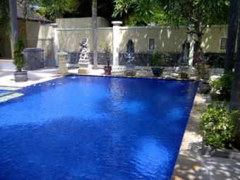 Pazzo Bali