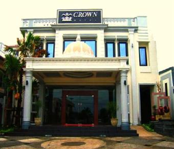 Crown Hotel