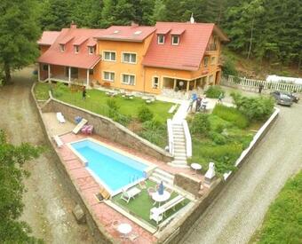 Hostal Dworek Le?ny