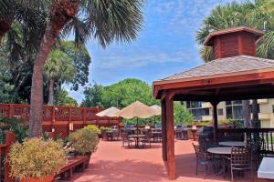 Hotel Park Shore Resort