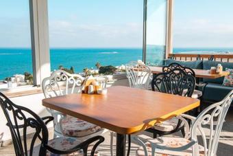 Port Marina Hotel