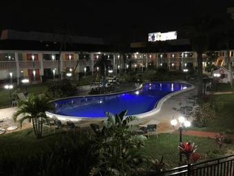 Holiday Hotel