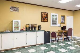 Hotel Rodeway Inn Hazlehurst