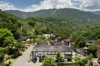 Lodge Grand Orchid Resort Villa
