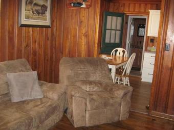 Lodge Carolina King Retreat