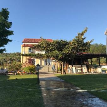 Hostal Agnanti