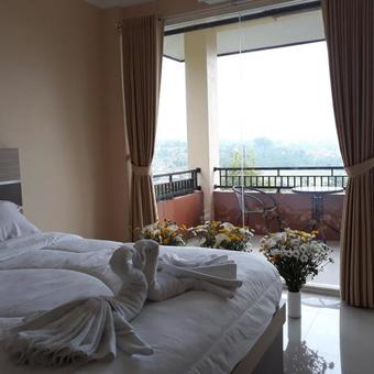 Cra Hotel