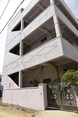Vijayalaxmi Lodge